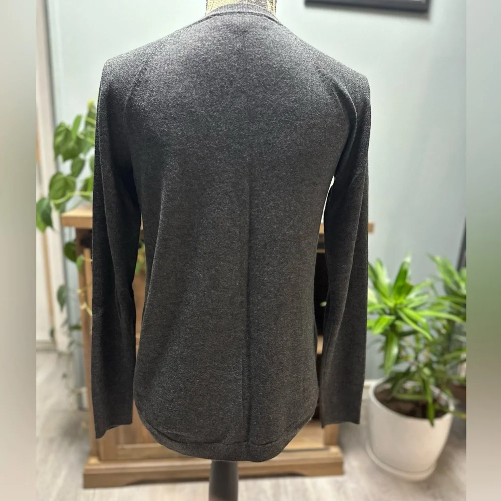 Loft lightweight gray sweater. Size XS. - Picture 2 of 4